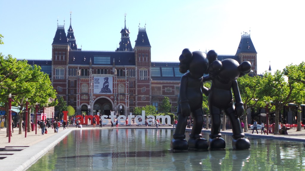 Photo of the iconic 'Iamsterdam' sign