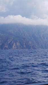 Sea met land, land met sky.